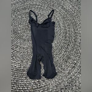 Skims Sculpting Bodysuit With Shorts S in Black - Size Small Skims Shapewear